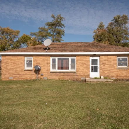 Buy this 3 bed house on 8099 East 800 South in Tippecanoe County, IN 47905