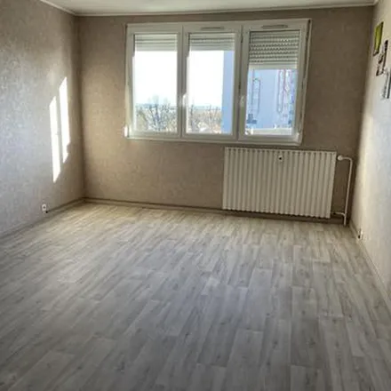 Rent this 5 bed apartment on 15 Rue Ferroul in 08000 Charleville-Mézières, France