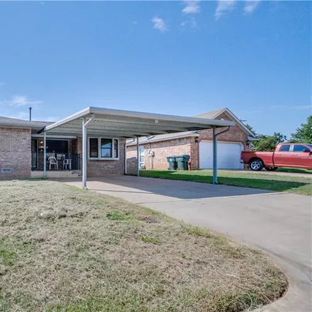 Image 1 - 6004 Southeast 11th Street, Midwest City, OK 73110, USA - House for sale