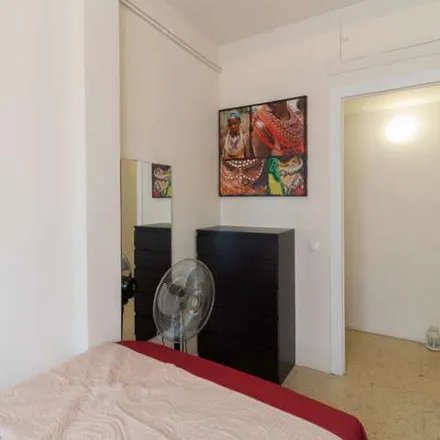 Image 5 - Carrer de Provença, 449, 08025 Barcelona, Spain - Apartment for rent