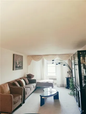 Image 4 - 1530 East 8th Street, New York, NY 11230, USA - Condo for sale