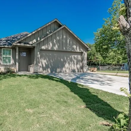 Image 3 - 296 Elm Street, Lone Oak, Hunt County, TX 75453, USA - House for sale