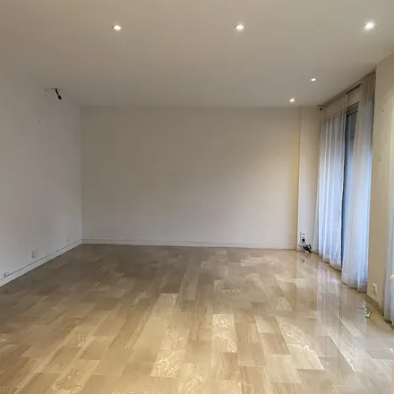 Rent this 4 bed apartment on 123 Traverse Parangon in 13008 8e Arrondissement, France