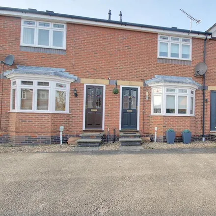 Rent this 2 bed house on Carlton Rise in East Riding of Yorkshire, HU17 8UR
