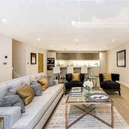 Image 1 - 262 Finchley Road, London, NW3 7SW, United Kingdom - House for rent