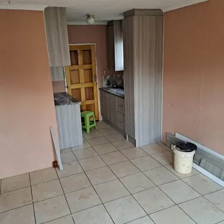 Image 5 - Protea Boulevard, Johannesburg Ward 13, Soweto, 1861, South Africa - Apartment for rent