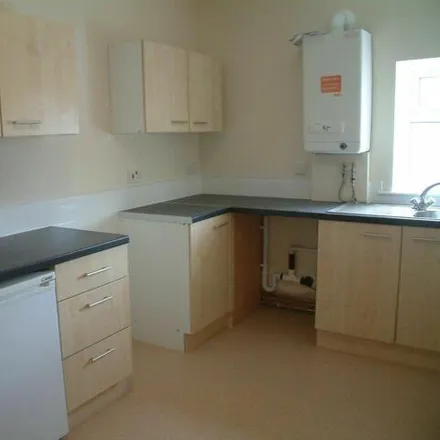 Image 2 - Al-Naseeb, 211 Richardshaw Lane, Pudsey, LS28 6AA, United Kingdom - Apartment for rent