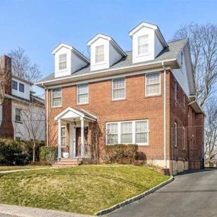 Buy this 7 bed house on 4 Harding Court in Passaic, NJ 07055