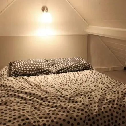 Rent this 2 bed house on 77450 Condé-Sainte-Libiaire