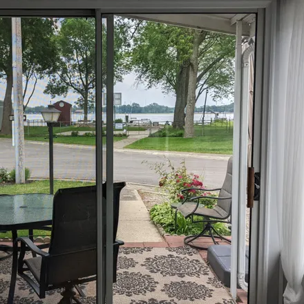 Image 5 - 201 Harborview Drive, Russells Point, Washington Township, OH 43348, USA - House for sale