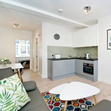 Image 5 - London, W1D 4DF, United Kingdom - Apartment for rent