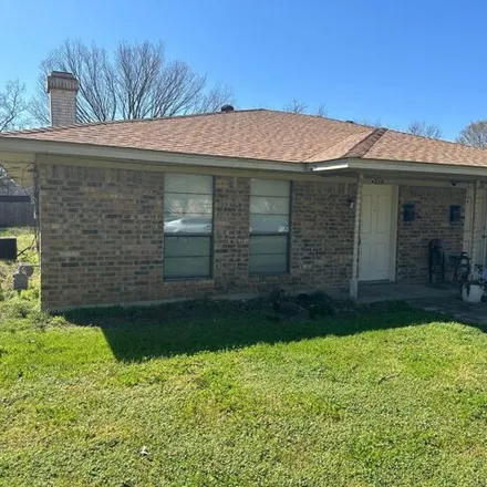 Rent this 3 bed house on 306 West 4th Street in Irving, TX 75060