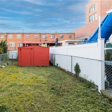 Image 3 - 609 Thomas S. Boyland Street, New York, NY 11212, USA - House for sale