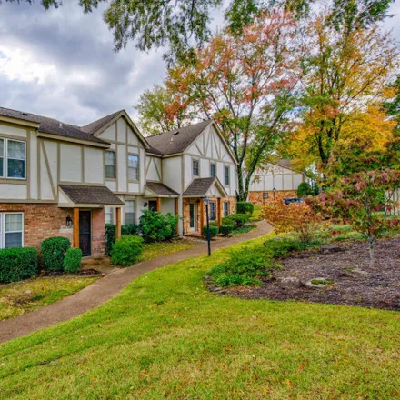 Buy this 3 bed townhouse on 7516 Bavarian Drive in Germantown, TN 38138