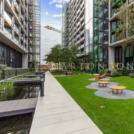 Image 9 - Riverlight Four, Battersea Park Road, Nine Elms, London, SW11 8AW, United Kingdom - Apartment for rent