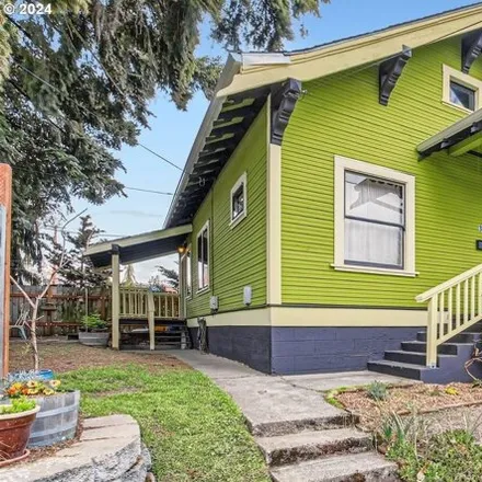 Buy this 2 bed house on 315 Northeast Beech Street in Portland, OR 97212