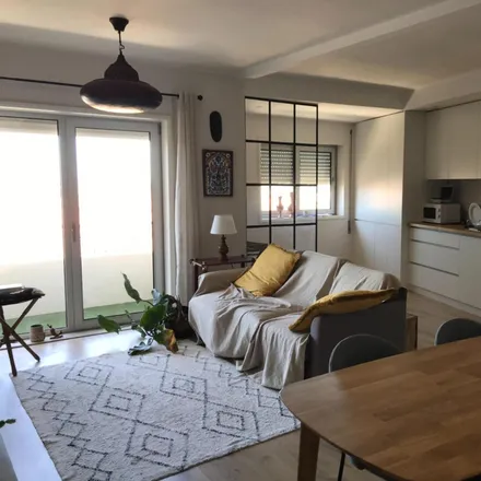 Image 4 - Pingo Doce, Avenida Dom Afonso Henriques, 4450-240 Matosinhos, Portugal - Room for rent