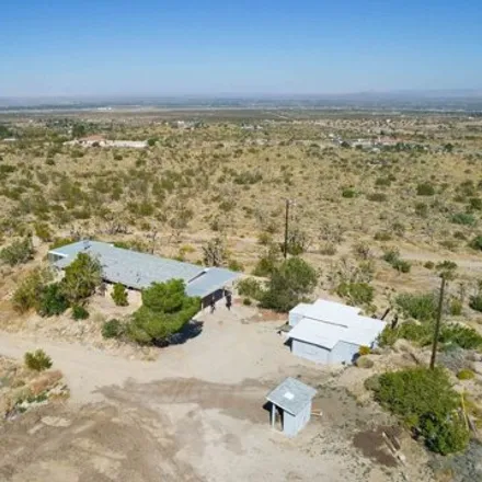 Image 3 - 106th Street East, Juniper Hills, CA 93543, USA - House for sale