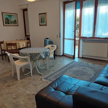 Image 1 - Blitz Power, Viale della Riviera, 65123 Pescara PE, Italy - Apartment for rent