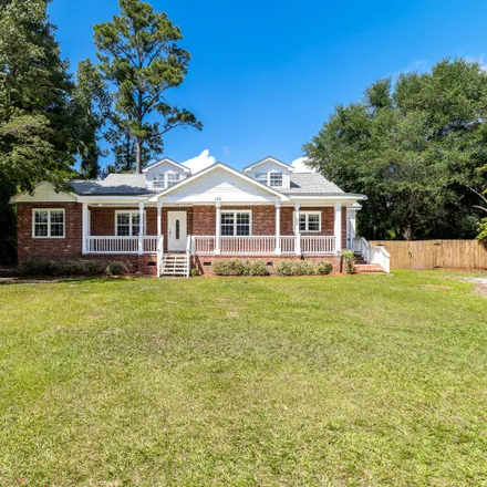 Rent this 2 bed house on Chadwick Avenue in Piney Woods, Wilmington