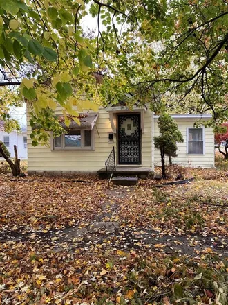Rent this 3 bed house on 1530 South Main Street in Kokomo, IN 46902