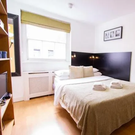 Image 5 - 204 Starcross Street, London, NW1 2HR, United Kingdom - House for rent