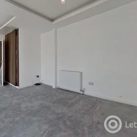 Image 3 - 11 Carlyle Court, Livingston, EH54 5NN, United Kingdom - Apartment for rent