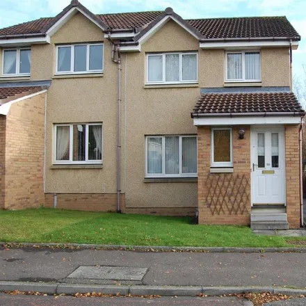Rent this 3 bed duplex on Dewar House in Covenanters Rise, Dunfermline