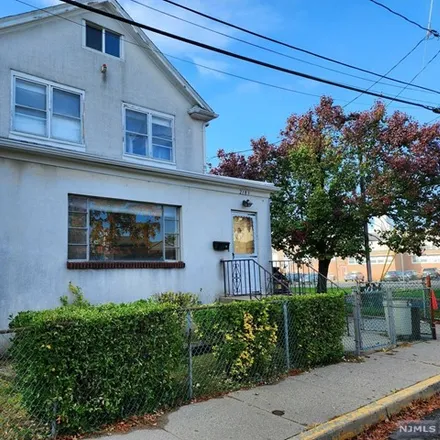 Buy this 4 bed townhouse on Hudson Street in Fort Lee, NJ 07024