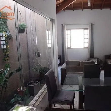 Buy this 3 bed house on Rua Tijuca in Vila Luchetti, São José dos Campos - SP