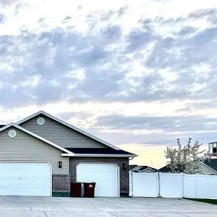Buy this 5 bed house on 1060 Patriot Street in Chubbuck, ID 83202