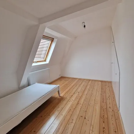 Rent this 5 bed apartment on Strümpfelbacher Straße 7 in 70327 Stuttgart, Germany
