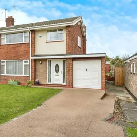 Buy this 3 bed duplex on Heather Bank Road in Old Cantley, DN4 6EH