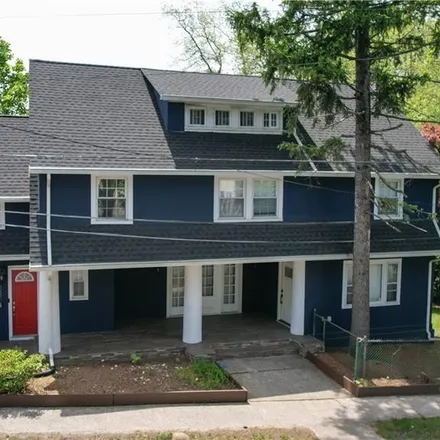Rent this 2 bed townhouse on 320 East Prospect Avenue in Pinckney Heights, City of Mount Vernon