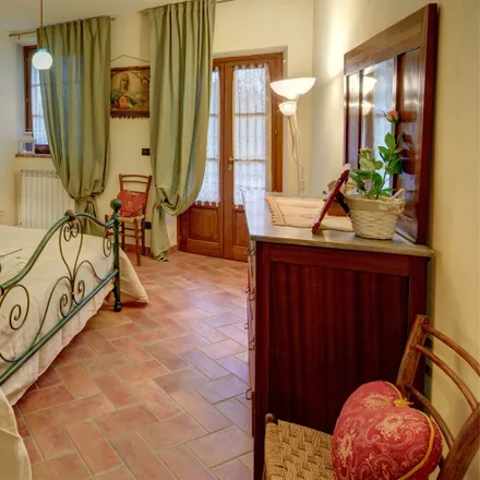 Rent this 1 bed house on La Breggine in Via Cappannelle, 52029 Castiglion Fibocchi AR