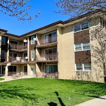 Rent this 1 bed apartment on 5849-5859 South Francisco Avenue in Chicago, IL 60629