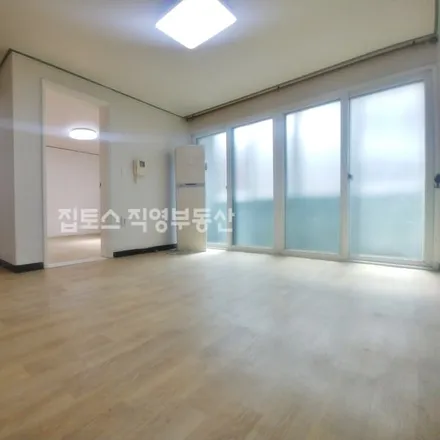 Rent this 3 bed apartment on 서울특별시 강남구 논현동 272-24