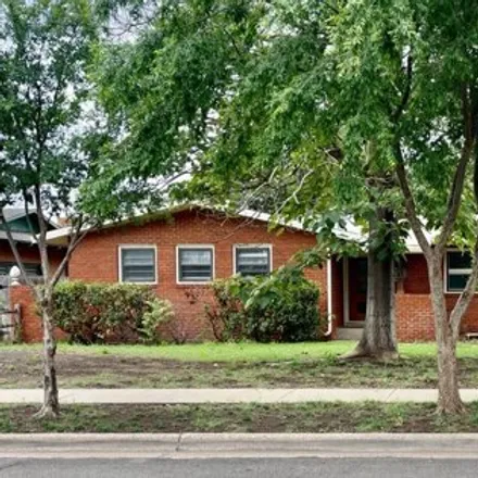 Rent this 3 bed house on 3617 41st Street in Lubbock, TX 79413