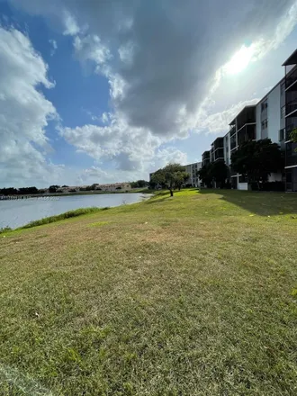 Buy this 2 bed house on 2527 Bahama Drive in Miramar, FL 33023