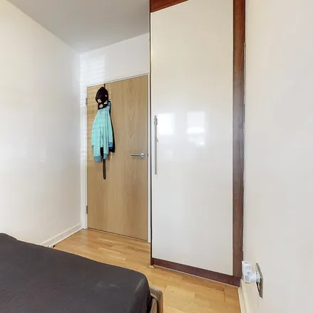 Image 7 - Westport Care Home, 14-24 Westport Street, Ratcliffe, London, E1 0RA, United Kingdom - Apartment for rent
