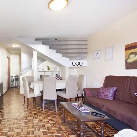 Rent this 3 bed house on Promenade do Funchal in 9060-123 Funchal, Madeira