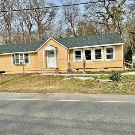 Buy this 3 bed house on 153 Texas Road in Redshaw Corner, Old Bridge Township