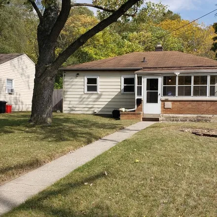 Buy this 3 bed house on 145 South Grove Street in Ypsilanti, MI 48198