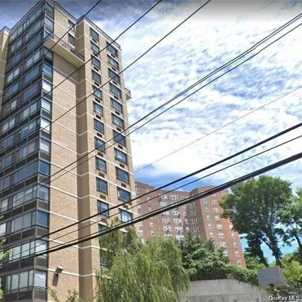 Buy this 1 bed condo on 2287 Johnson Avenue in New York, NY 10463