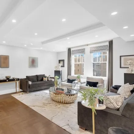 Image 5 - The Olcott, 27 West 72nd Street, New York, NY 10023, USA - Condo for sale