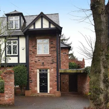 Rent this 4 bed townhouse on Westgate in Altrincham, WA15 9AY