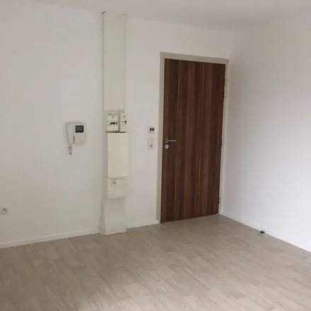 Image 4 - 1 Rue Allart, 80000 Amiens, France - Apartment for rent