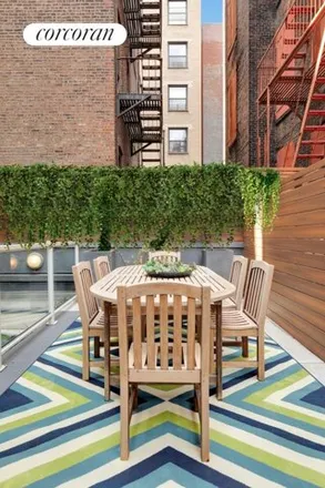 Image 7 - 241 West 107th Street, New York, NY 10025, USA - Townhouse for sale