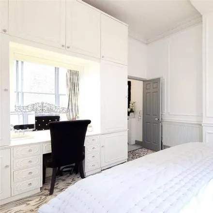 Image 9 - 18 Walton Street, London, SW3 1RE, United Kingdom - Apartment for rent