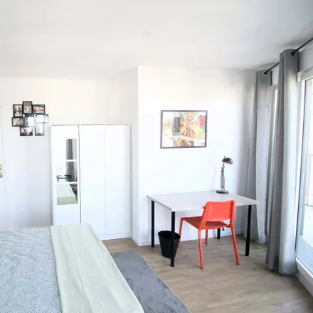 Image 3 - 2 Rue Mozart, 92110 Clichy, France - Room for rent